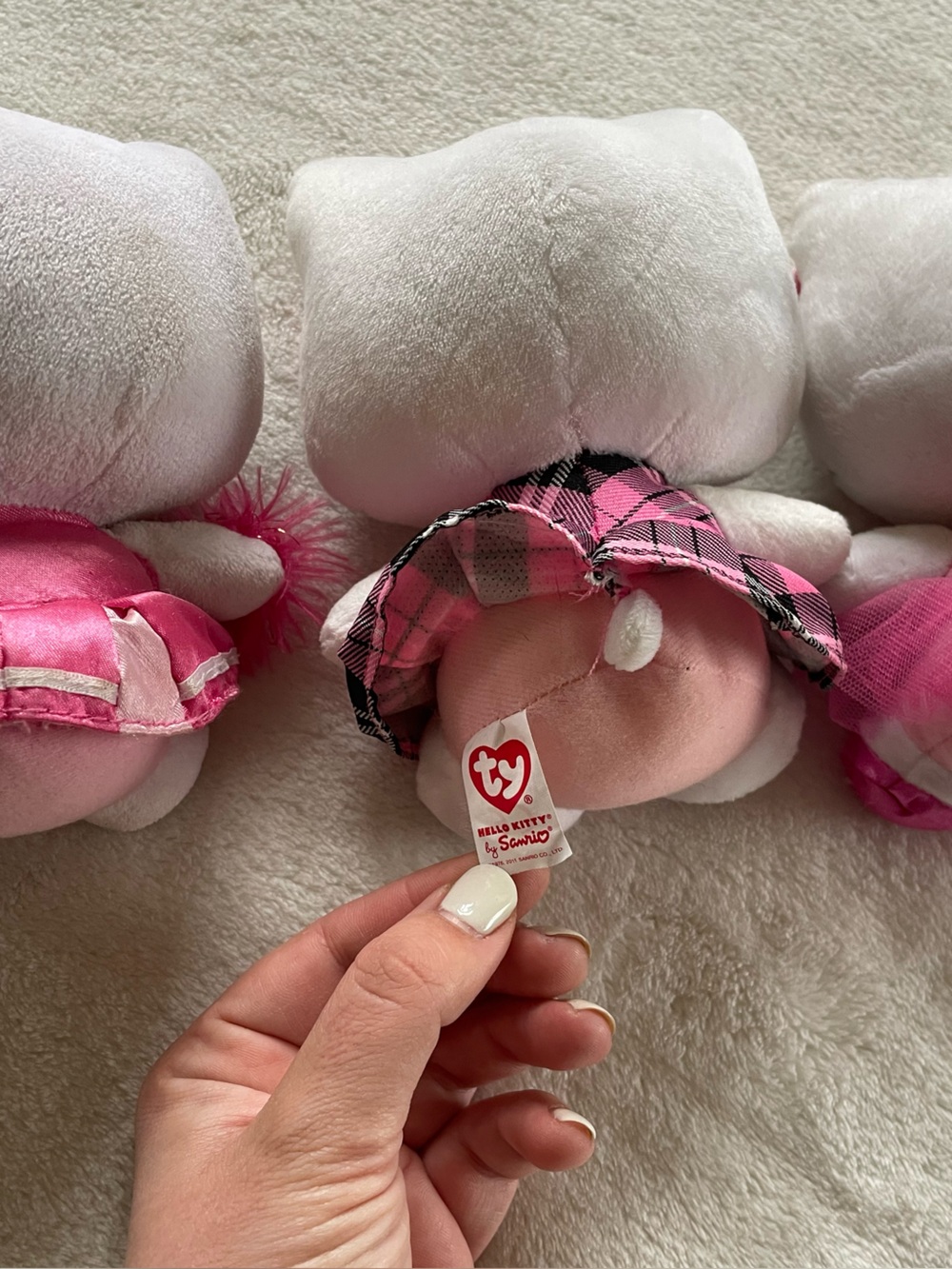 Bundle of Eleven (11) Hello Kitty Plushes - Picture 5 of 7